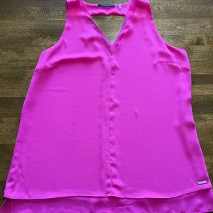 Tahari Sleeveless V-neck and V-back Blouse Small